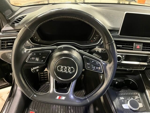 
								2018 Audi S4 3.0T Prestige quattro w/ Apple Car Play and Naviga full									