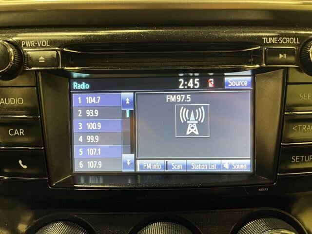 
								2017 Toyota RAV4 LE full									