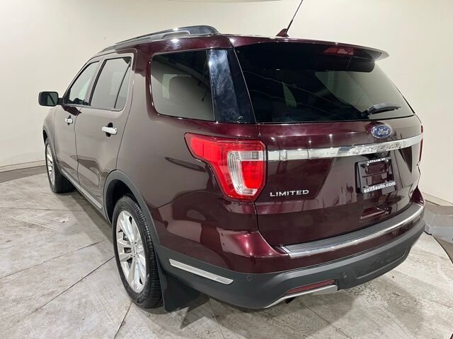 
								2019 Ford Explorer Limited w/ Apple Car Play and Navigation full									
