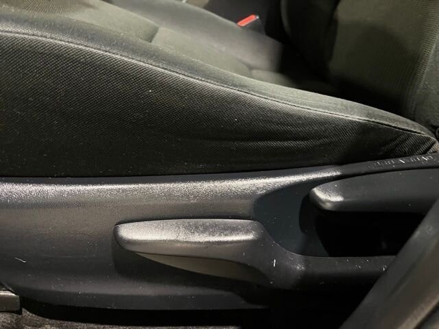 
								2017 Toyota RAV4 LE full									