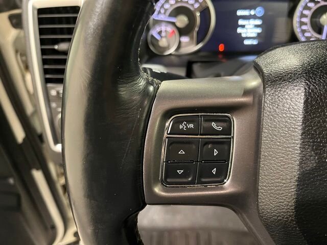 
								2017 RAM 1500 Limited w/ Navigation full									