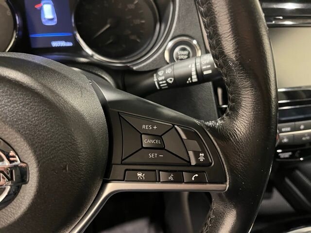 
								2018 Nissan Rogue SL w/ Apple Car Play and Navigation full									