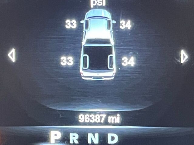 
								2017 RAM 1500 Limited w/ Navigation full									