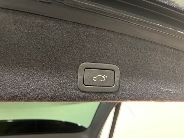 
								2017 Volvo XC60 T5 Inscription w/ Navigation full									