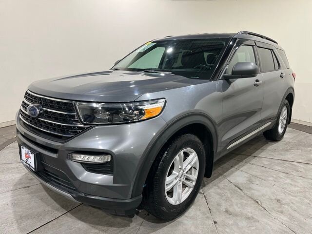 
								2021 Ford Explorer XLT w/ Apple Car Play full									