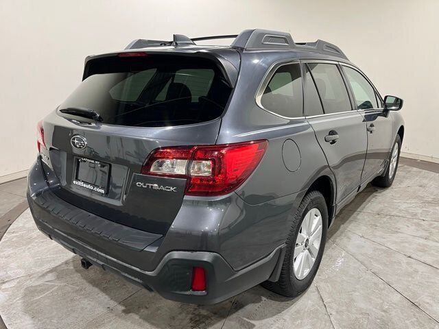 
								2018 Subaru Outback 2.5i Premium w/ Apple Car Play full									