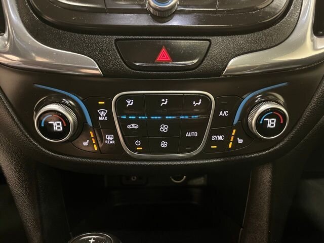 
								2018 Chevrolet Equinox LT w/ Apple Car Play full									