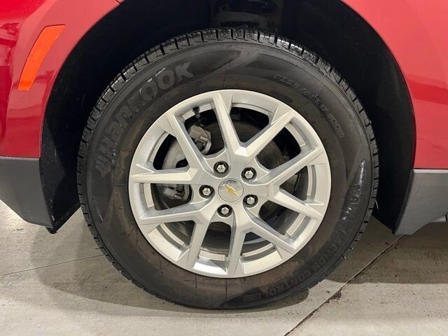 
								2022 Chevrolet Equinox LT w/ Apple Car Play and Navigation full									