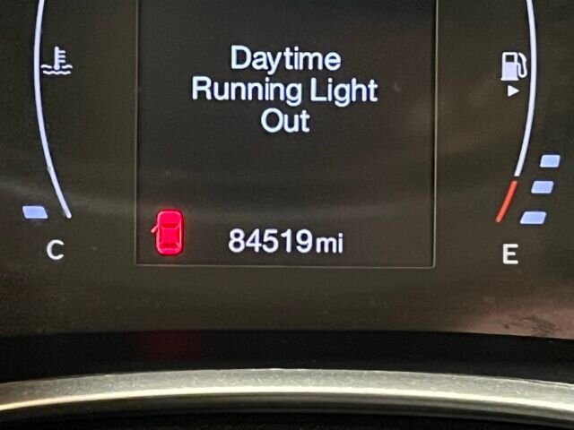 
								2018 Jeep Compass Latitude full									