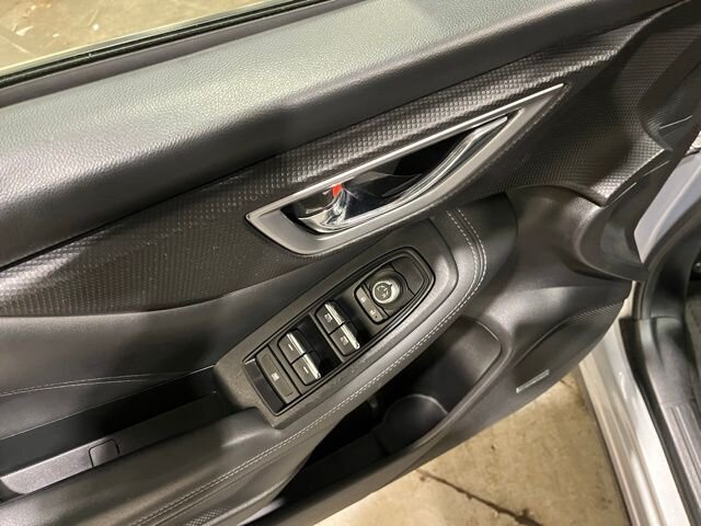 
								2020 Subaru Forester Limited w/ Apple Car Play and Navigation full									