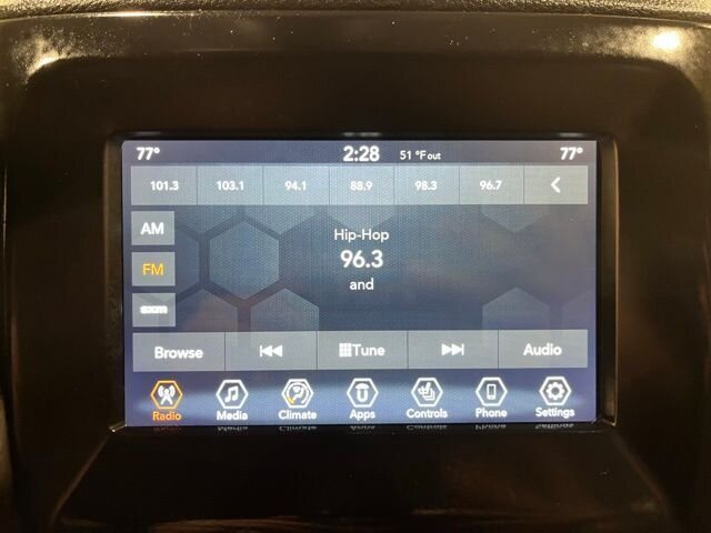 
								2019 Jeep Compass Latitude full									