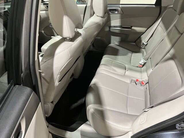 
								2013 Subaru Forester 2.5X Limited full									