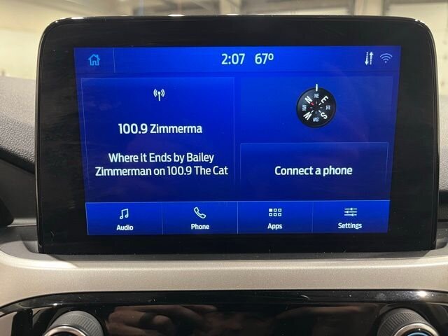 
								2021 Ford Escape SE full									