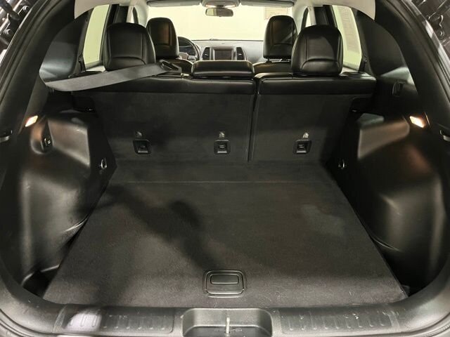 
								2019 Jeep Cherokee Latitude Plus w/ Apple Car Play full									