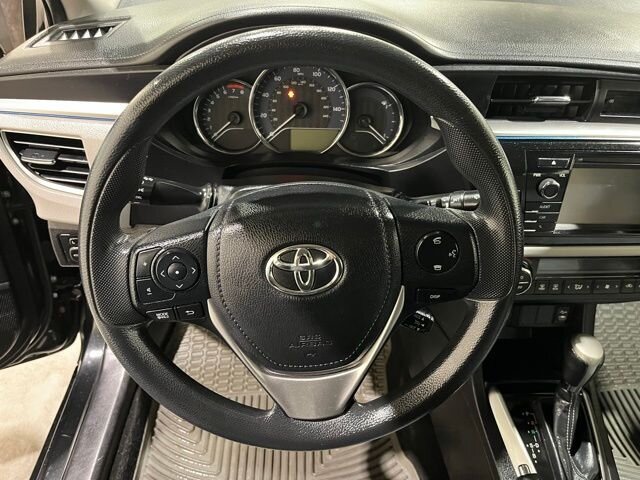 
								2016 Toyota Corolla LE full									