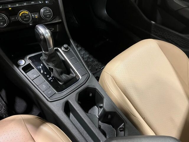 
								2019 Volkswagen Jetta 1.4T SE w/ Apple Car Play full									