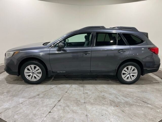 
								2018 Subaru Outback 2.5i Premium w/ Apple Car Play full									