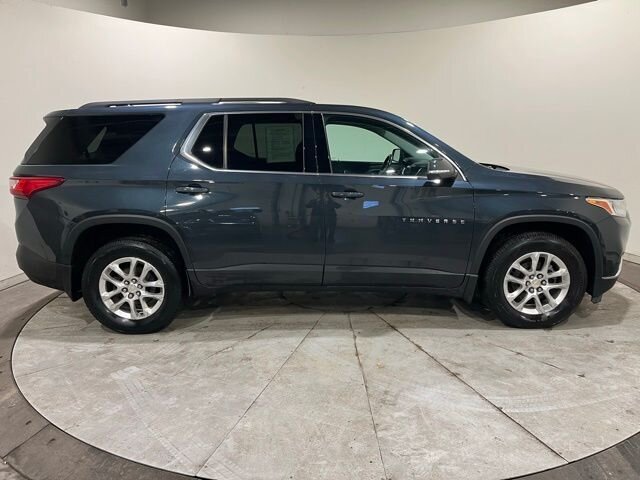 
								2021 Chevrolet Traverse LT w/ Apple Car Play full									