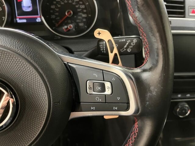 
								2017 Volkswagen Golf GTI S full									