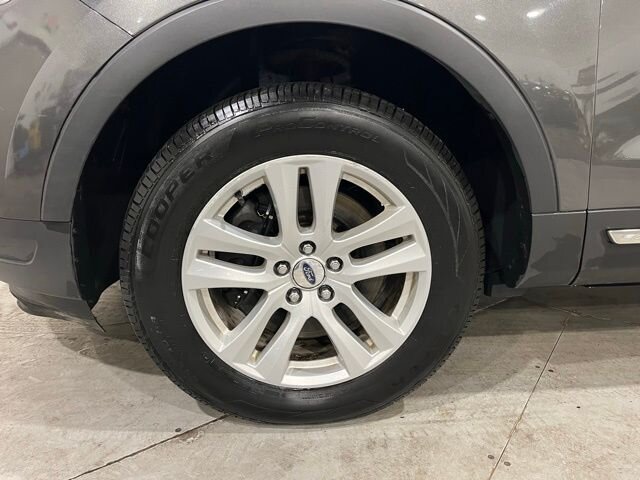 
								2018 Ford Explorer XLT full									