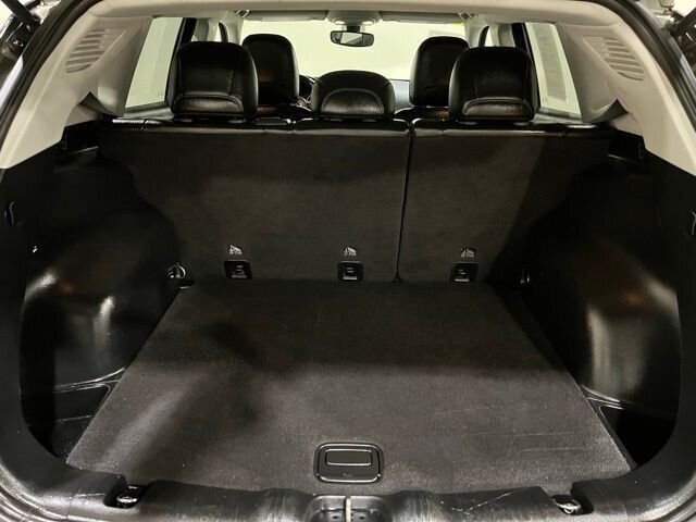 
								2019 Jeep Compass Latitude full									