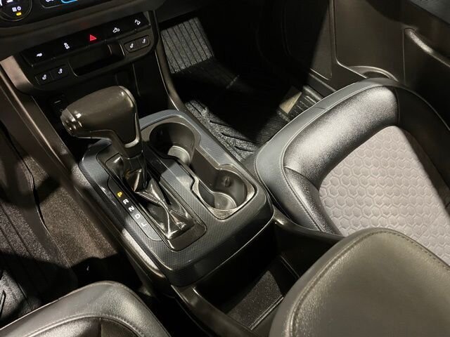 
								2018 Chevrolet Colorado Z71 full									