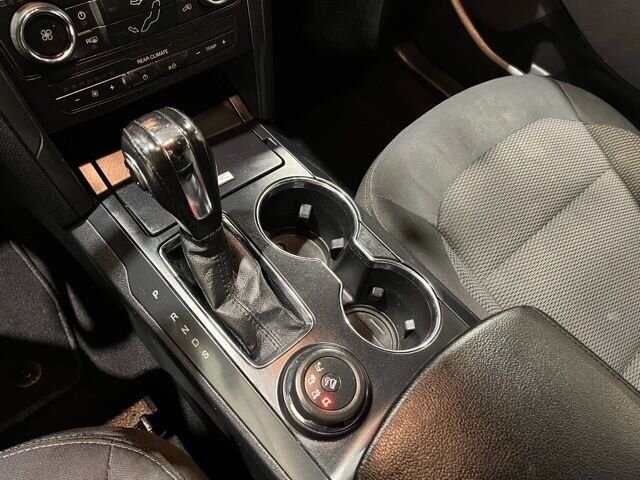 
								2018 Ford Explorer XLT full									