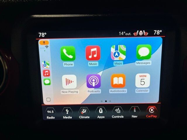 
								2019 Jeep Wrangler Rubicon w/ Apple Car Play and Navigation full									