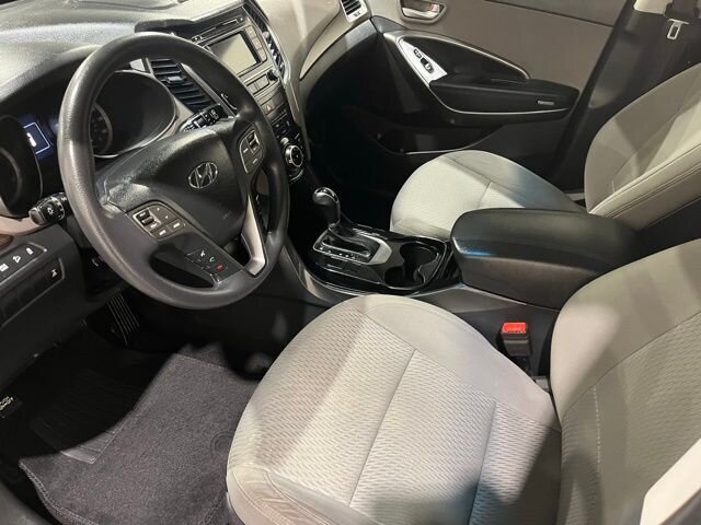 
								2017 Hyundai SANTA FE Sport 2.4 Base full									