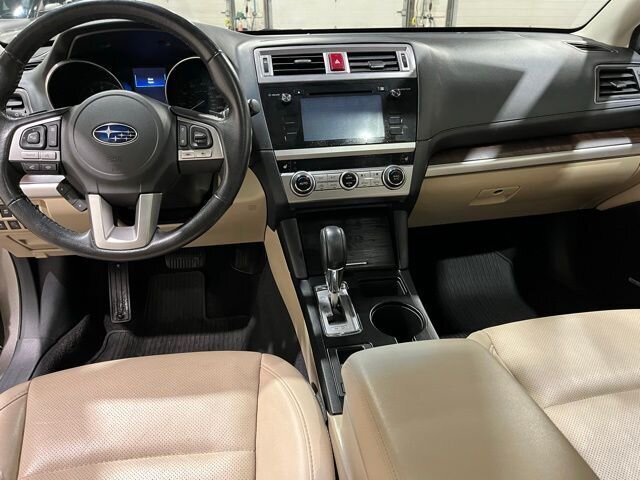 
								2017 Subaru Outback 2.5i Limited w/ Navigation full									