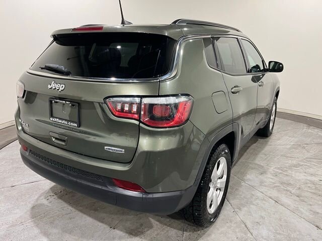 
								2019 Jeep Compass Latitude full									