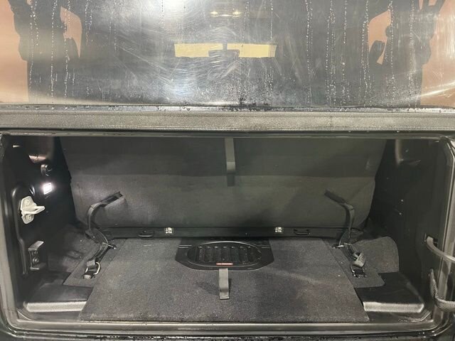 
								2019 Jeep Wrangler Rubicon w/ Apple Car Play and Navigation full									