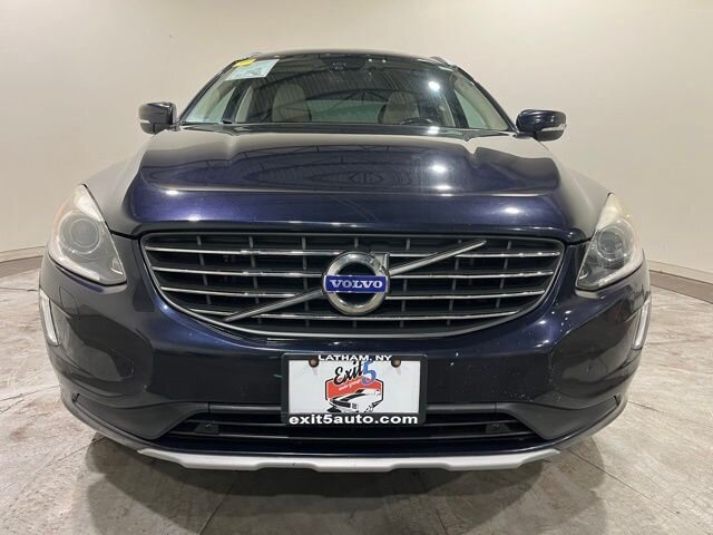 
								2017 Volvo XC60 T5 Inscription w/ Navigation full									