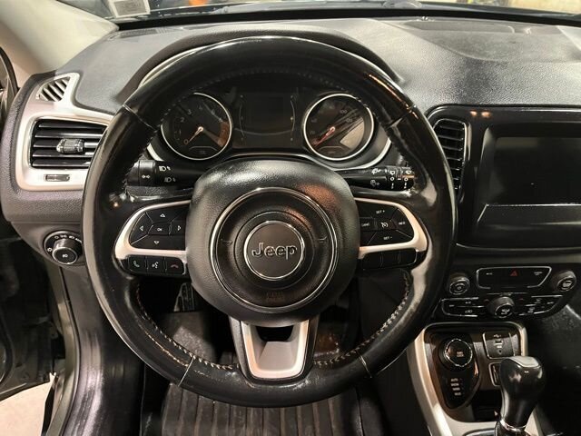 
								2019 Jeep Compass Latitude full									