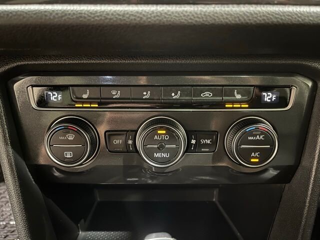 
								2019 Volkswagen Tiguan 2.0T SE 4Motion w/ Apple Car Play full									