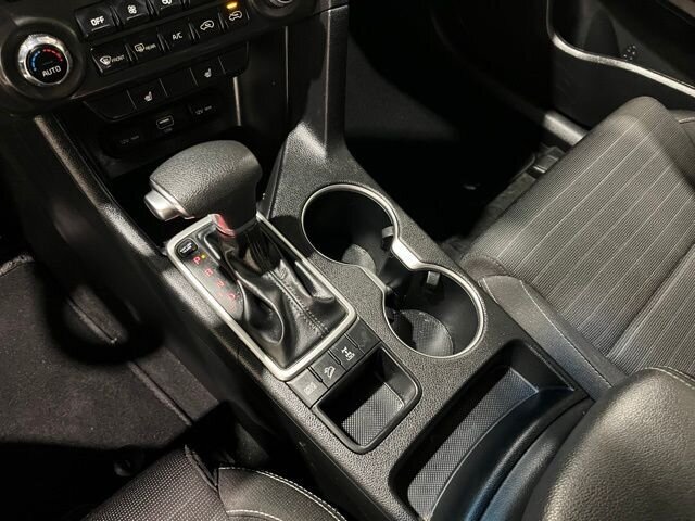 
								2020 Kia Sportage LX w/ Apple Car Play full									