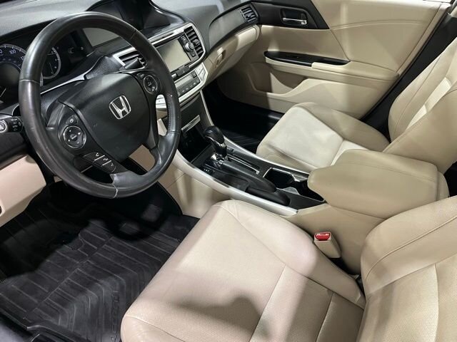 
								2015 Honda Accord EX-L full									