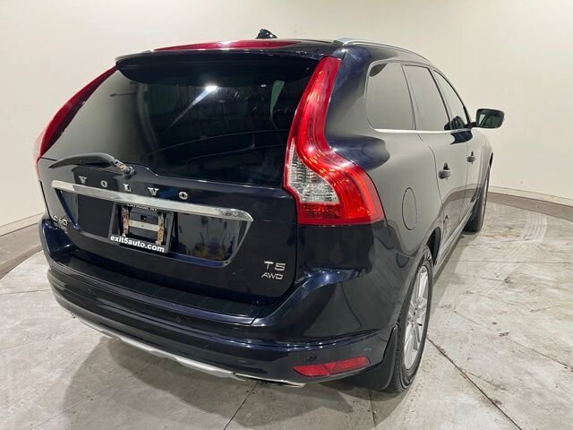 
								2017 Volvo XC60 T5 Inscription w/ Navigation full									