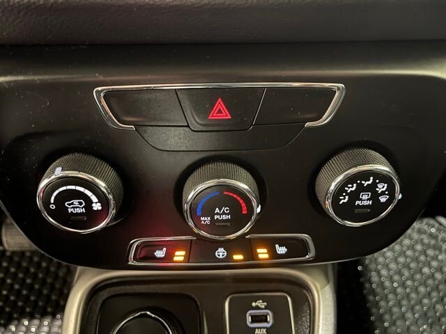 
								2018 Jeep Compass Sport full									