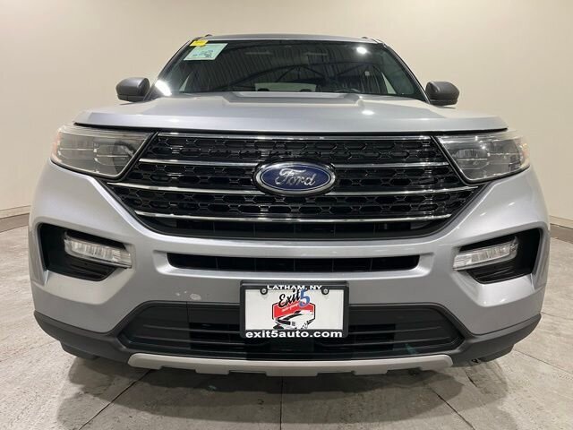 
								2020 Ford Explorer XLT w/ Apple Car Play full									