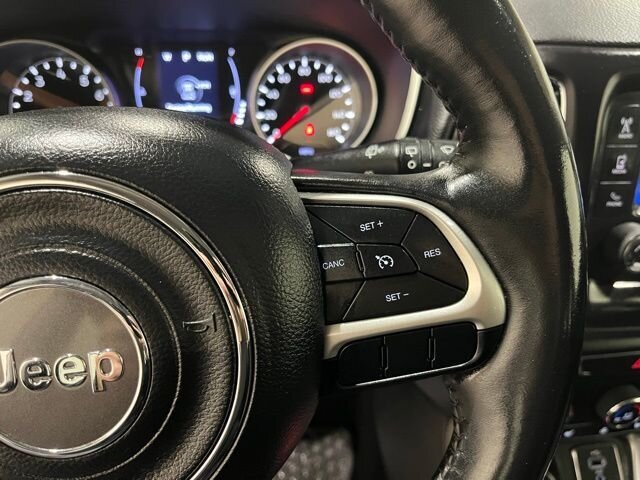 
								2018 Jeep Compass Sport full									