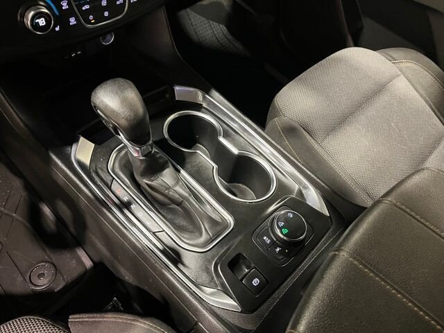 
								2021 Chevrolet Traverse LT w/ Apple Car Play full									