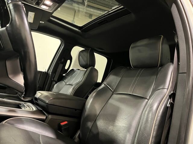 
								2017 RAM 1500 Limited w/ Navigation full									