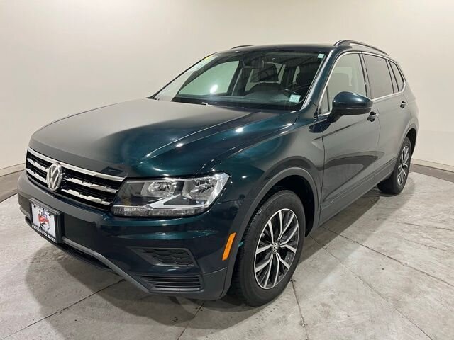 
								2019 Volkswagen Tiguan 2.0T SE 4Motion w/ Apple Car Play full									