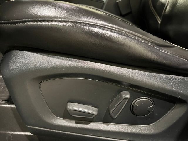 
								2021 Ford Explorer XLT w/ Apple Car Play full									