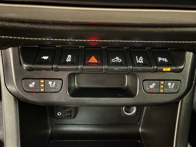 
								2019 GMC Canyon Denali w/ Apple Car Play and Navigation full									