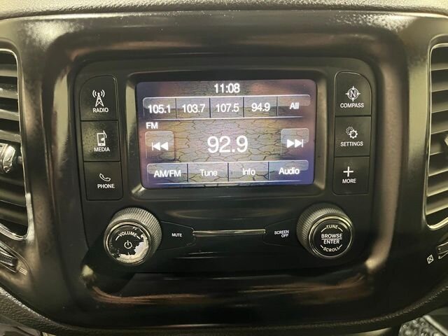 
								2018 Jeep Compass Sport full									