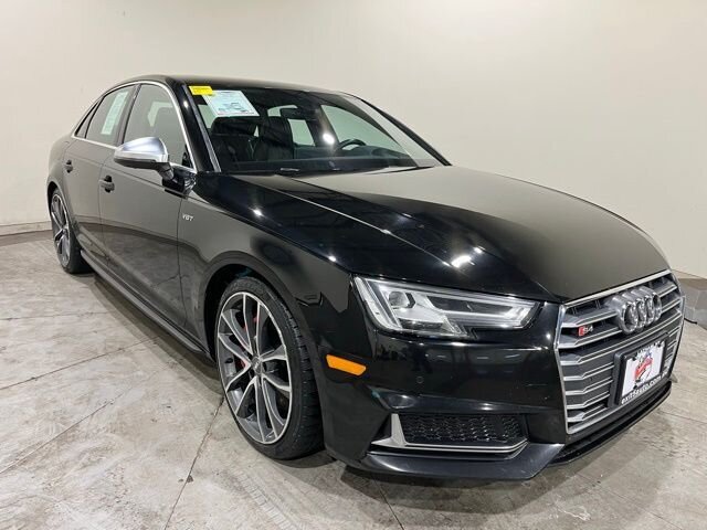 
								2018 Audi S4 3.0T Prestige quattro w/ Apple Car Play and Naviga full									