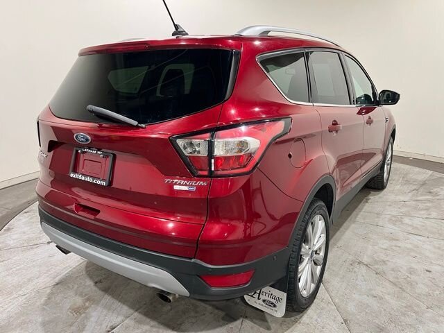 
								2018 Ford Escape Titanium w/ Apple Car Play and Navigation full									