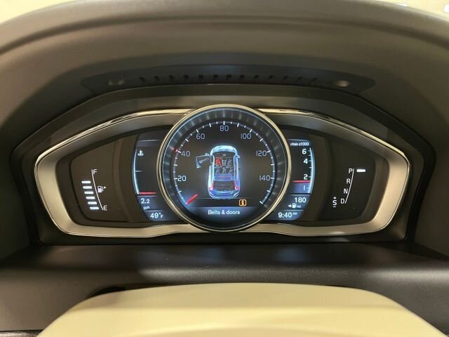 
								2015 Volvo XC60 T6 Platinum w/ Navigation full									